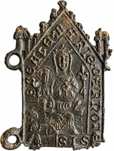 Enseigne de pèlerinage de Notre-Dame de Chartres, XIIIe siècle
